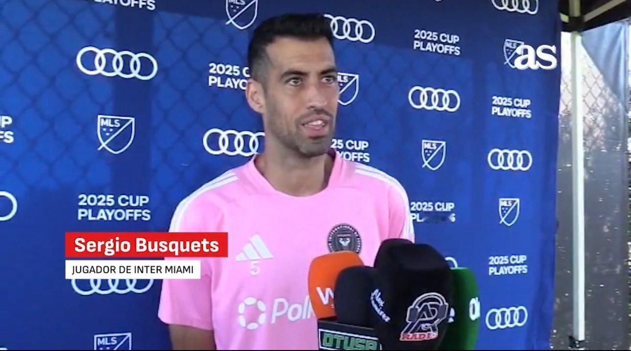 你会以球员身份重返诺坎普球场吗？布斯克茨：我很想去拜访诺坎普，但我的球员生涯已