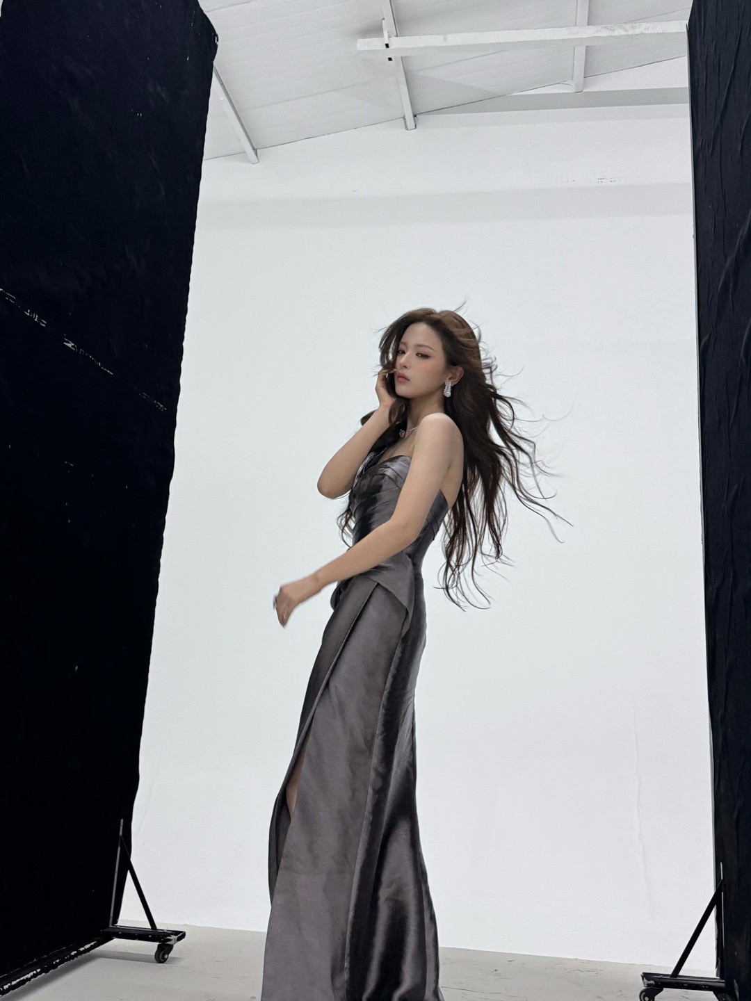 这身材比例完全是超模来的，下辈子能不能让我长这样啊