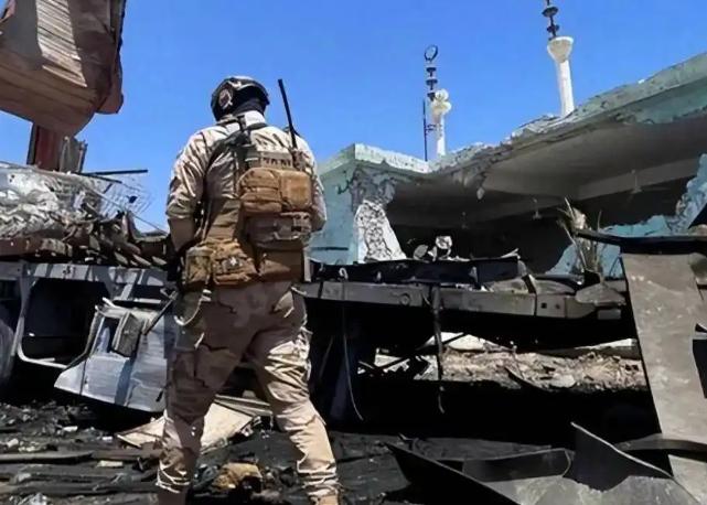 泽连斯基估计也没想到先被抛弃的居然是乌克兰，如今西方的重心转了，而俄乌前线炮弹快