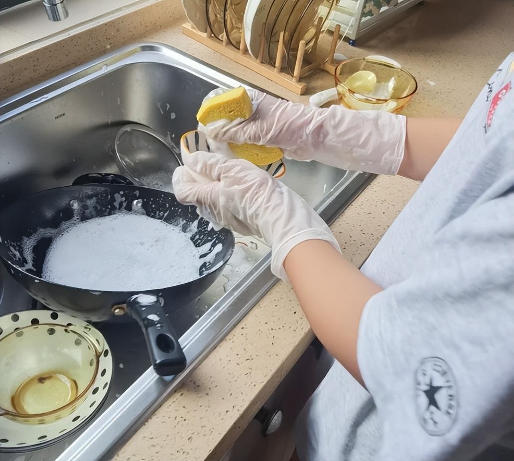 夏天家里“这5个地方”，再懒也得经常清理！为了家人健康夏季高温潮湿，细菌霉菌