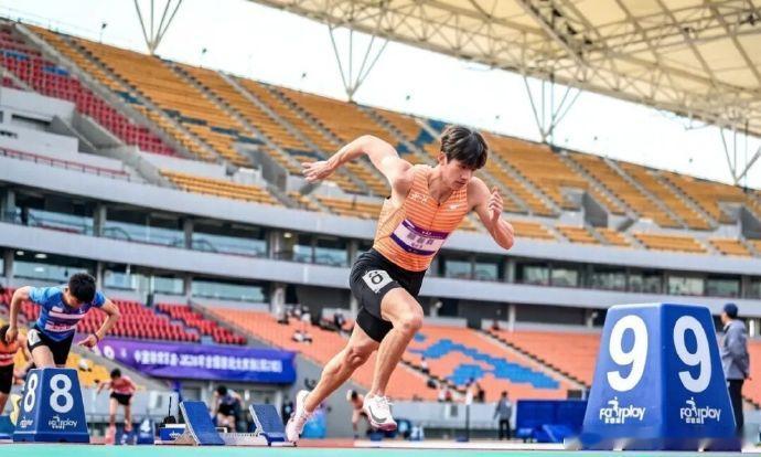 台州三门小将狂飙46秒02强势摘金46秒02！三门小将邵哲轩把全国U23田径锦