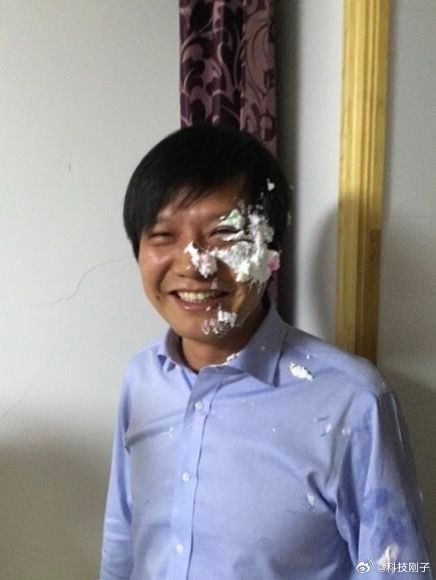 怀念起步初期的雷军，那时候的雷总笑的太纯粹了！