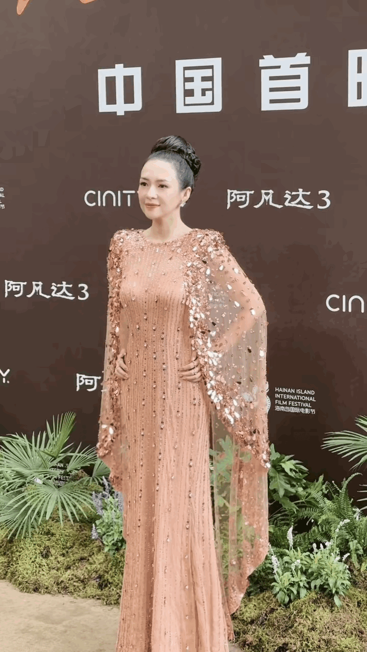 章子怡好歹也是见过大风大浪的人，可每次看她总是用力过猛，提着一口气凹造型，完全没