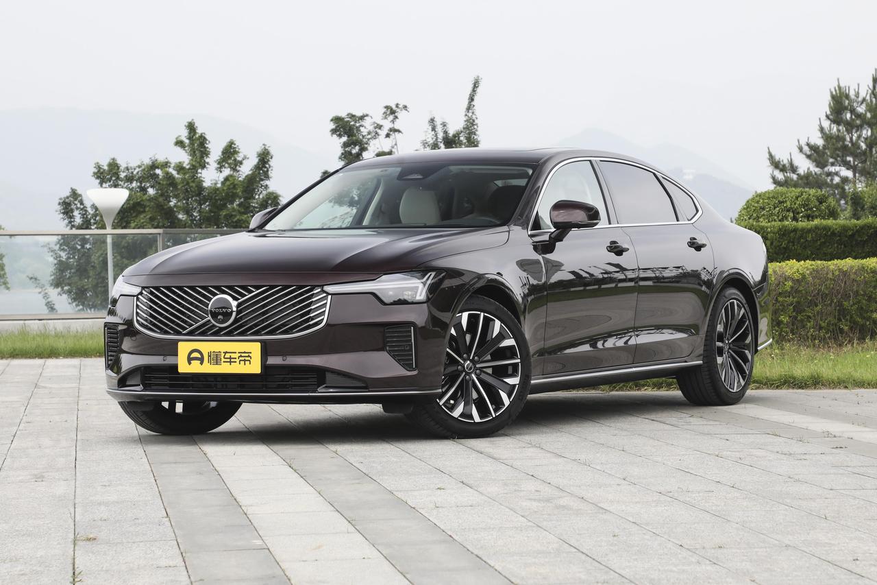 月销504台，跌至26万的沃尔沃S90，为何还是没人要了最近车市有个挺让人唏嘘