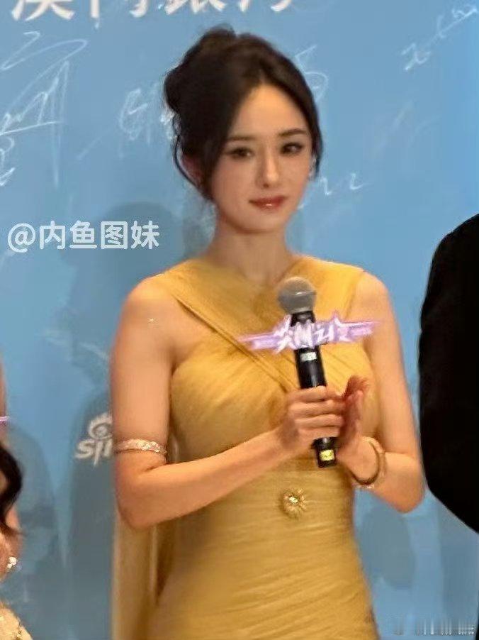 臂环不是正常人戴的迷这么瘦都勒肉就适合嘟嘟那种竹竿瘦的