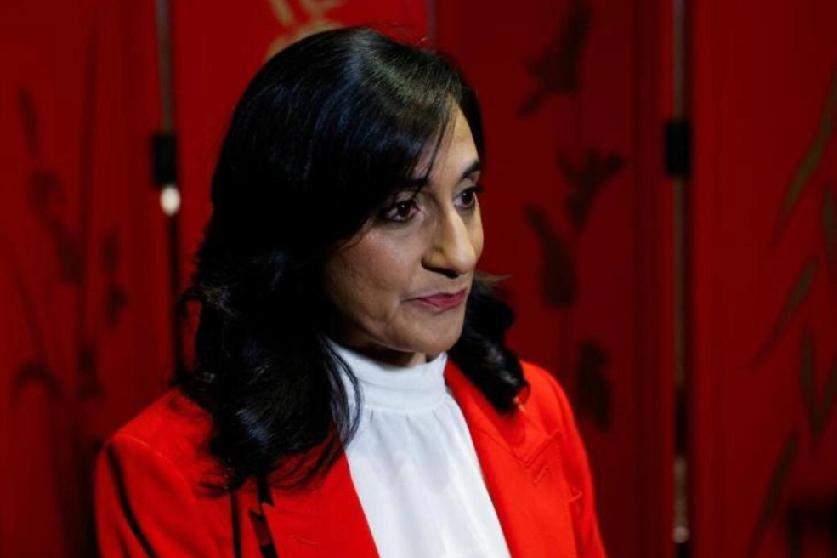 昨天，加外长阿南德对媒体说:“加拿大没有与中国谈自由贸易协定，但加拿大必须继续推