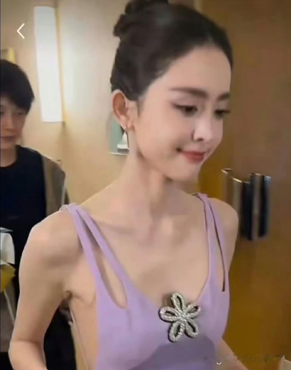 这估计是娜扎最胖的时候了，当时也好美​​​