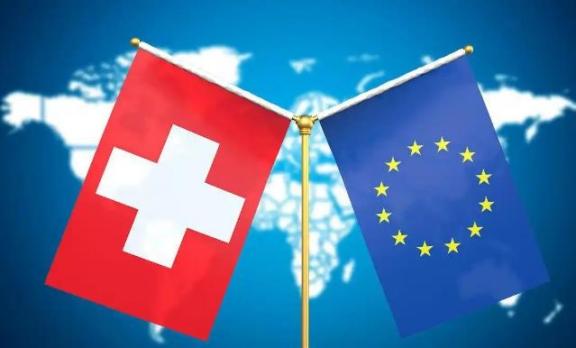 本以为第一个倒下的是乌克兰，没想到是瑞士，经此一役，瑞士金融业近乎完蛋了。很