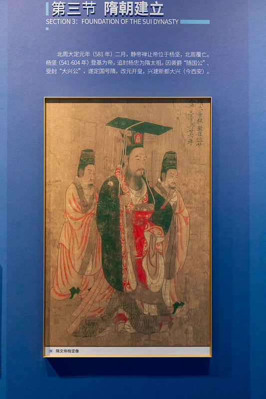 很多人搞不清杨坚的庙号为啥不是太祖，反而叫隋文帝，其实翻一下正史细节就懂了。杨坚的父亲杨忠是西魏北周