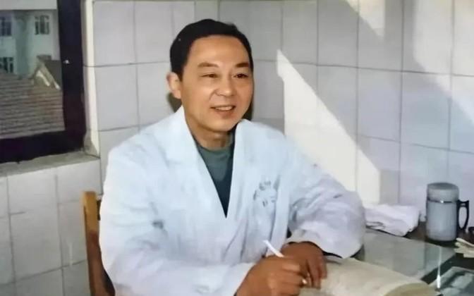 1970年，徐州。一名医生趁妻子上夜班偷偷吃4克毒性巨大洋金花。同事都认为他疯了