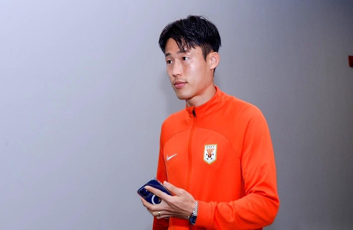 孙准浩这事儿，最近从媒体人那儿传出一个说法，让人听完，后颈窝都发凉。据说，当年