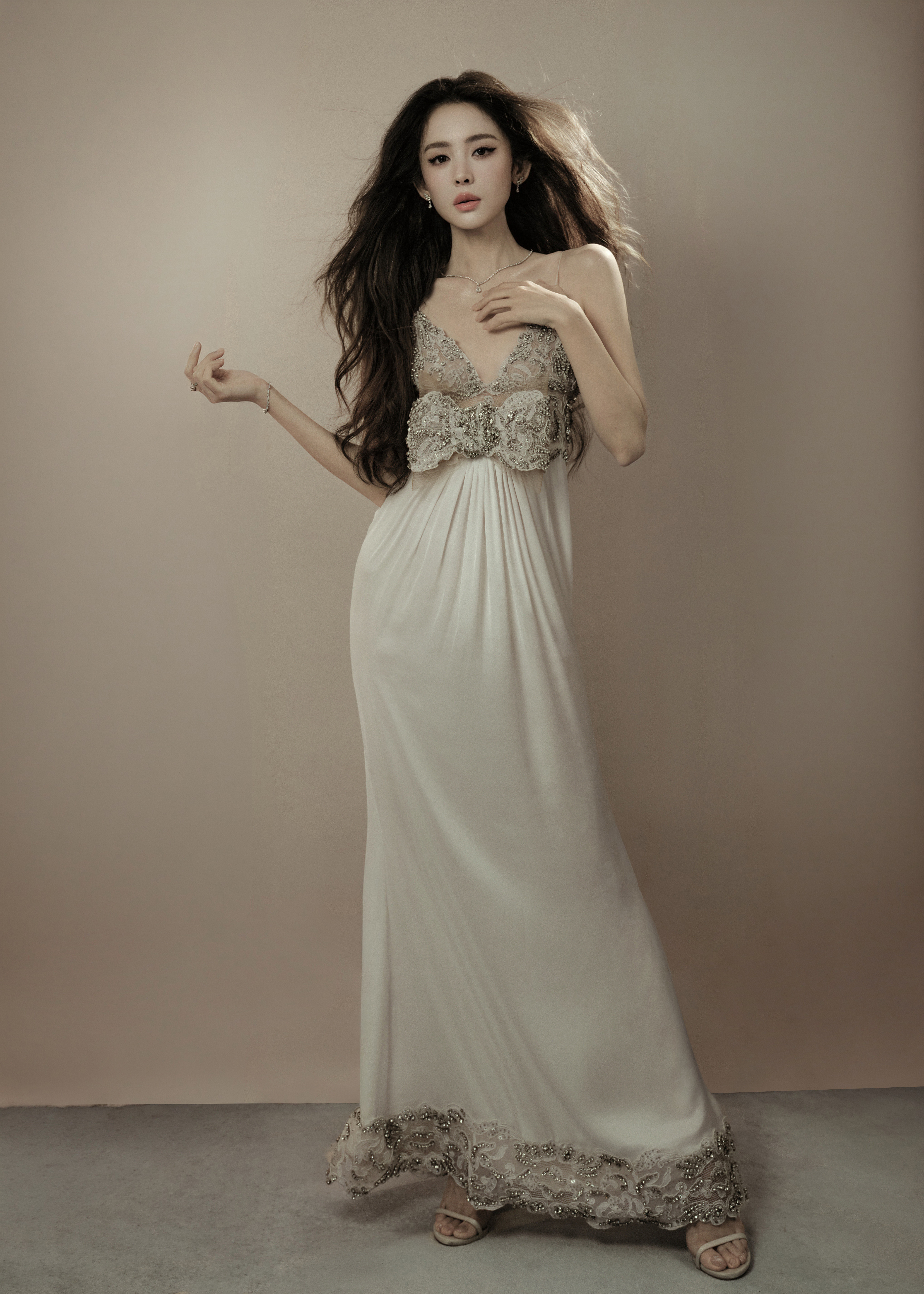 👠古力娜扎娜扎拯救了今夜林允娜扎朱砂痣与白月光