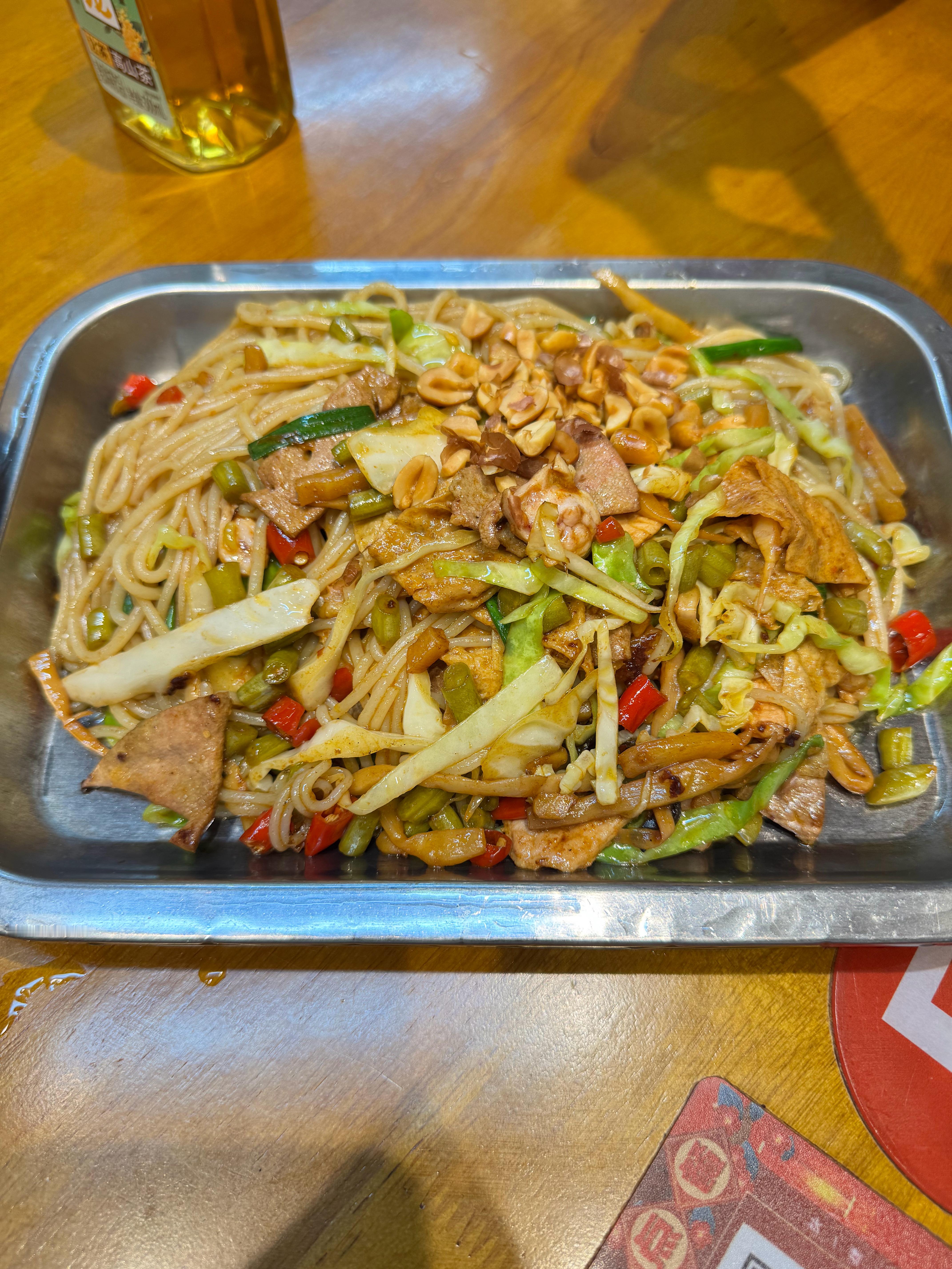 第一次吃炒螺蛳粉，真好吃，北有河南烩面，南有广西螺蛳粉，并列面.粉第一美食​
