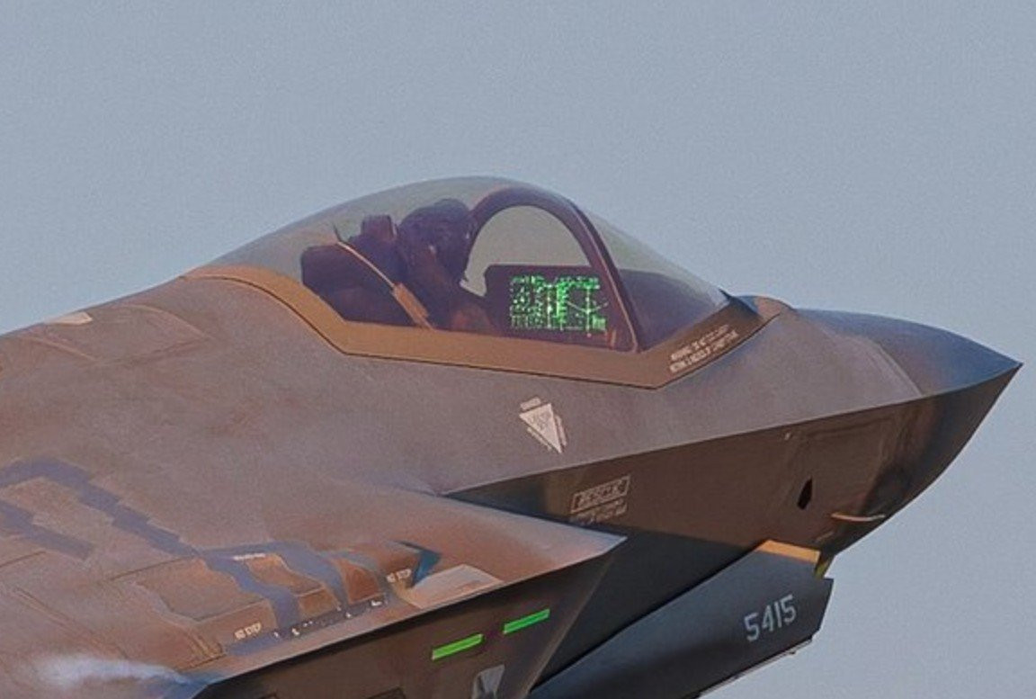 F-35取消了平显，还是很激进的​​​