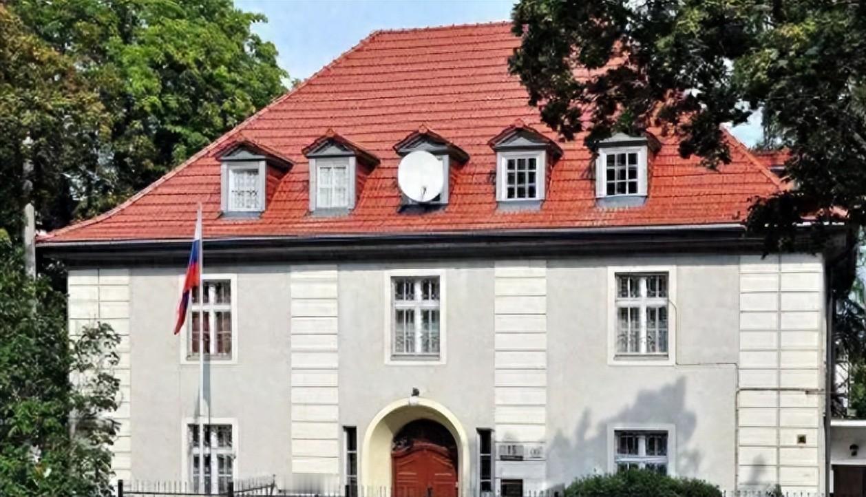 外交大地震！波兰官员强占俄罗斯领事馆，试图接管被拒门外！ 圣诞节还没过完