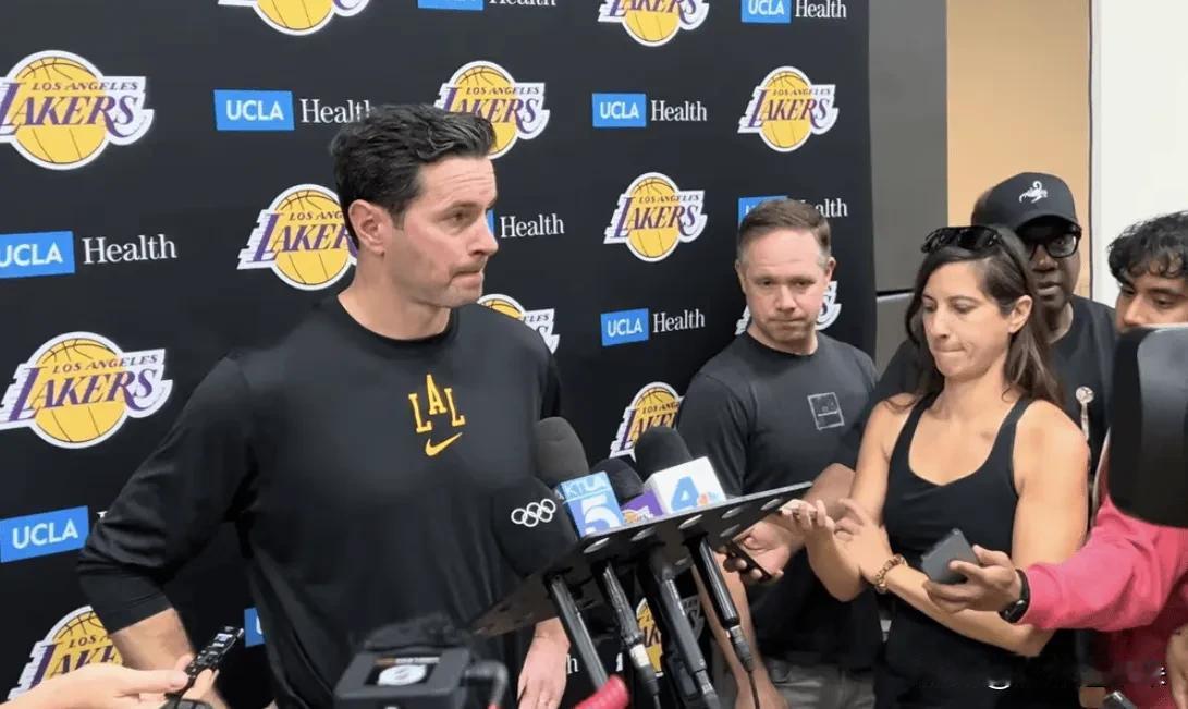 湖人明天如果不能赢下火箭的话，那湖人极有可能成为历史上第一支3:0领先被逆转的球