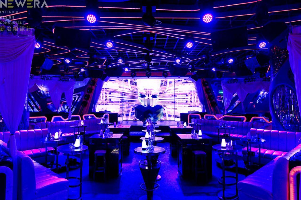 世界上没有春药，它真正的名字叫迷奸药。它无色无味，只需一滴，你就会乖乖的任人摆布