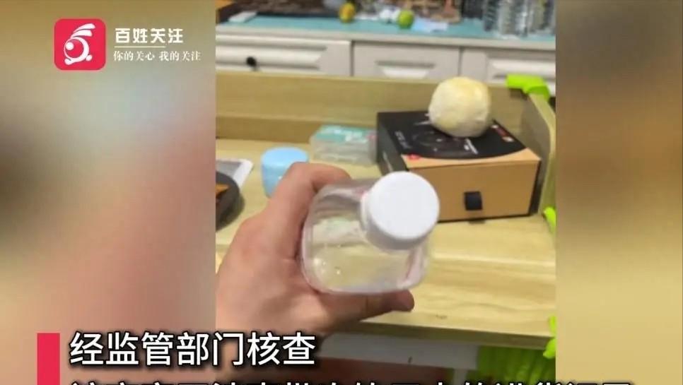 吉林四平，男子在外卖平台点了一箱12瓶的水，到手他和朋友咕咚咕咚喝5了瓶，却感觉