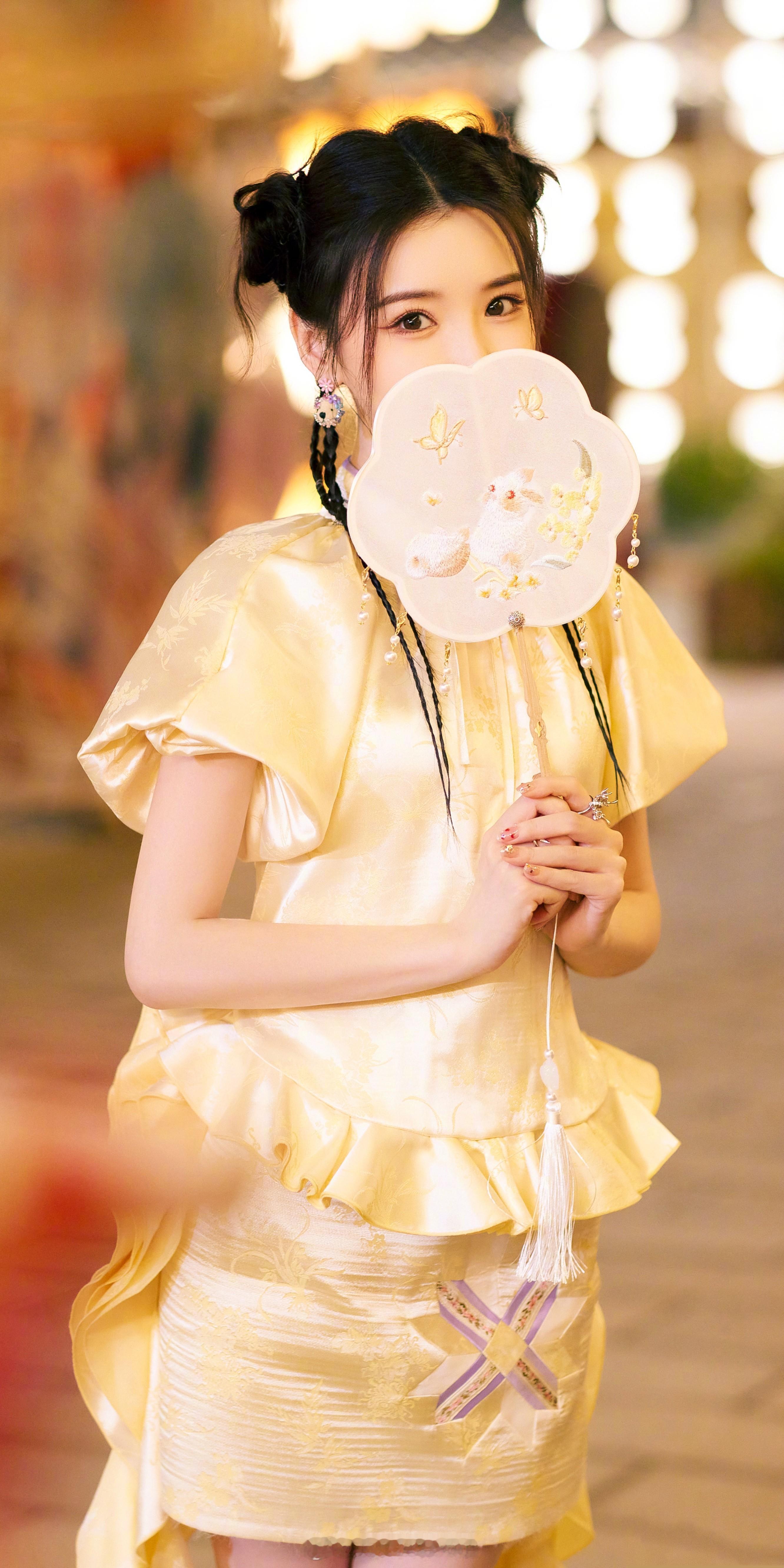 毛晓彤古风甜美穿搭写真​​​