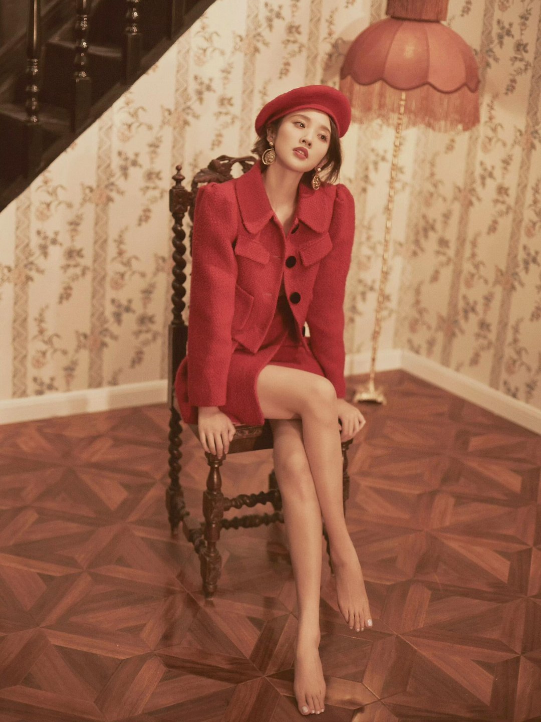 唐艺昕~美腿裸足系列这看下来，臣妾要告发熹贵妃私通