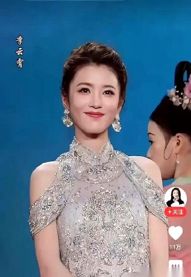 陈丽君这事儿，真是把成年人的拧巴给演活了。一集综艺，外面传她拿了40万，结果她