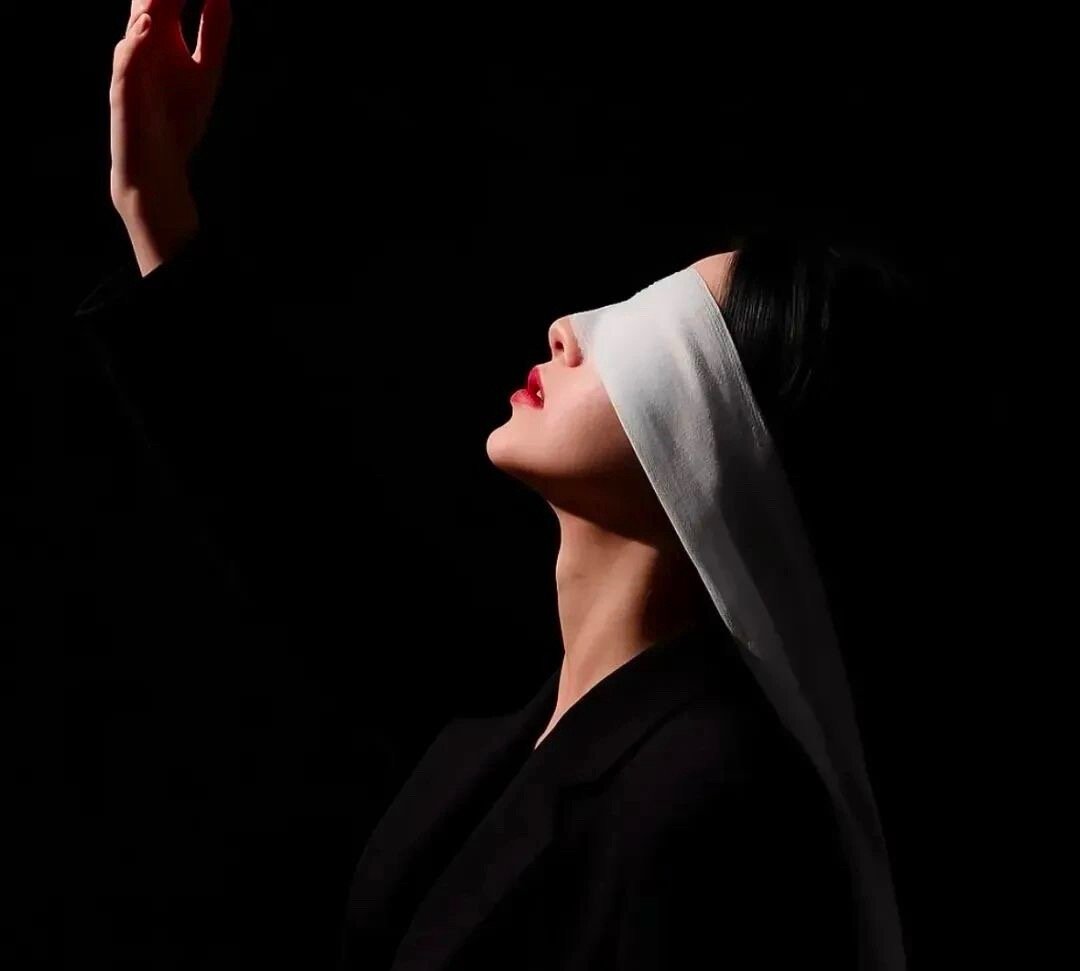 人到中年，该经历，不该经历的，都经历了。无非就两种结果：见效了和见笑了​​​