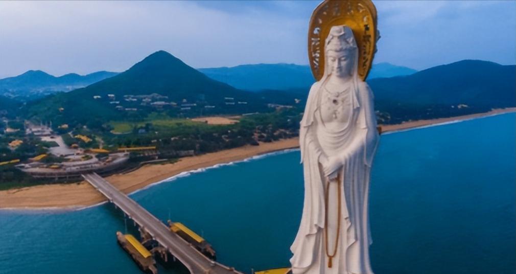 “他被观音带走了！”海南的张辉花费8亿人民币在海上建了一座三面一体、108米高的