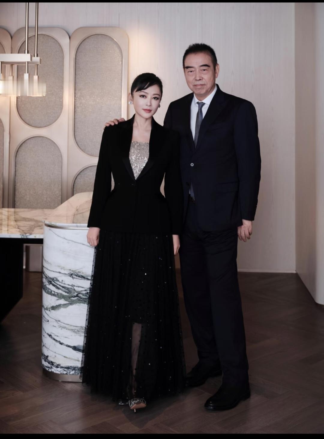 陈凯歌和陈红，现在倒觉得他们很般配。