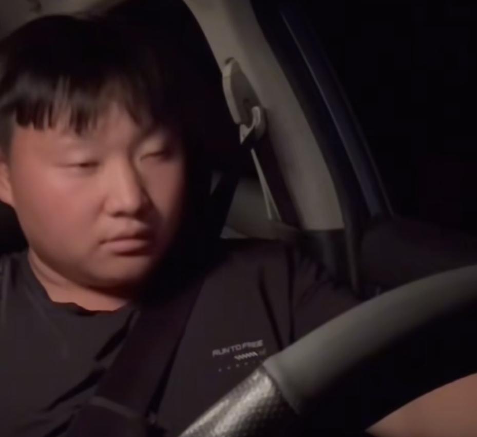 从6月1日起，网约车司机一天拉活不得超过8个小时，否则将会被强制下线，司机安全是