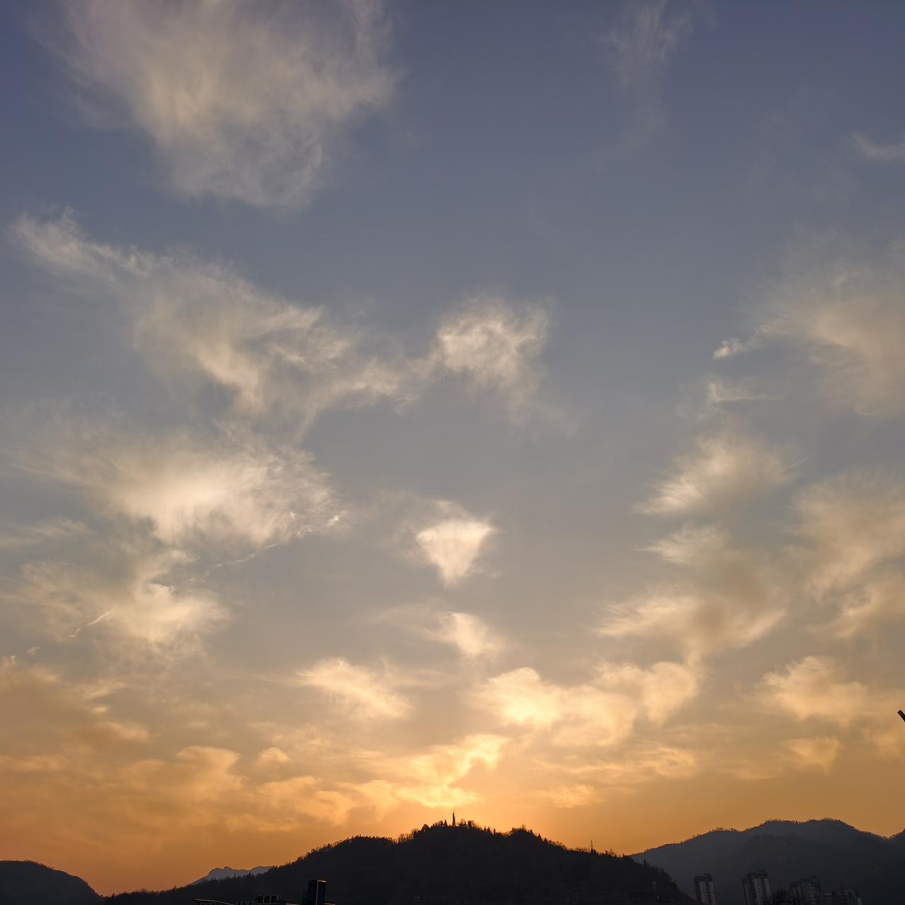 酒桌上的“智商税”清单：十二种陷阱与行业的真实成本在白酒消费市场里，每瓶酒的