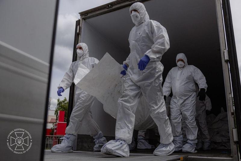 近日俄罗斯和乌克兰交换了一批阵亡士兵遗体，其中俄罗斯阵亡士兵遗体35具，乌克兰阵