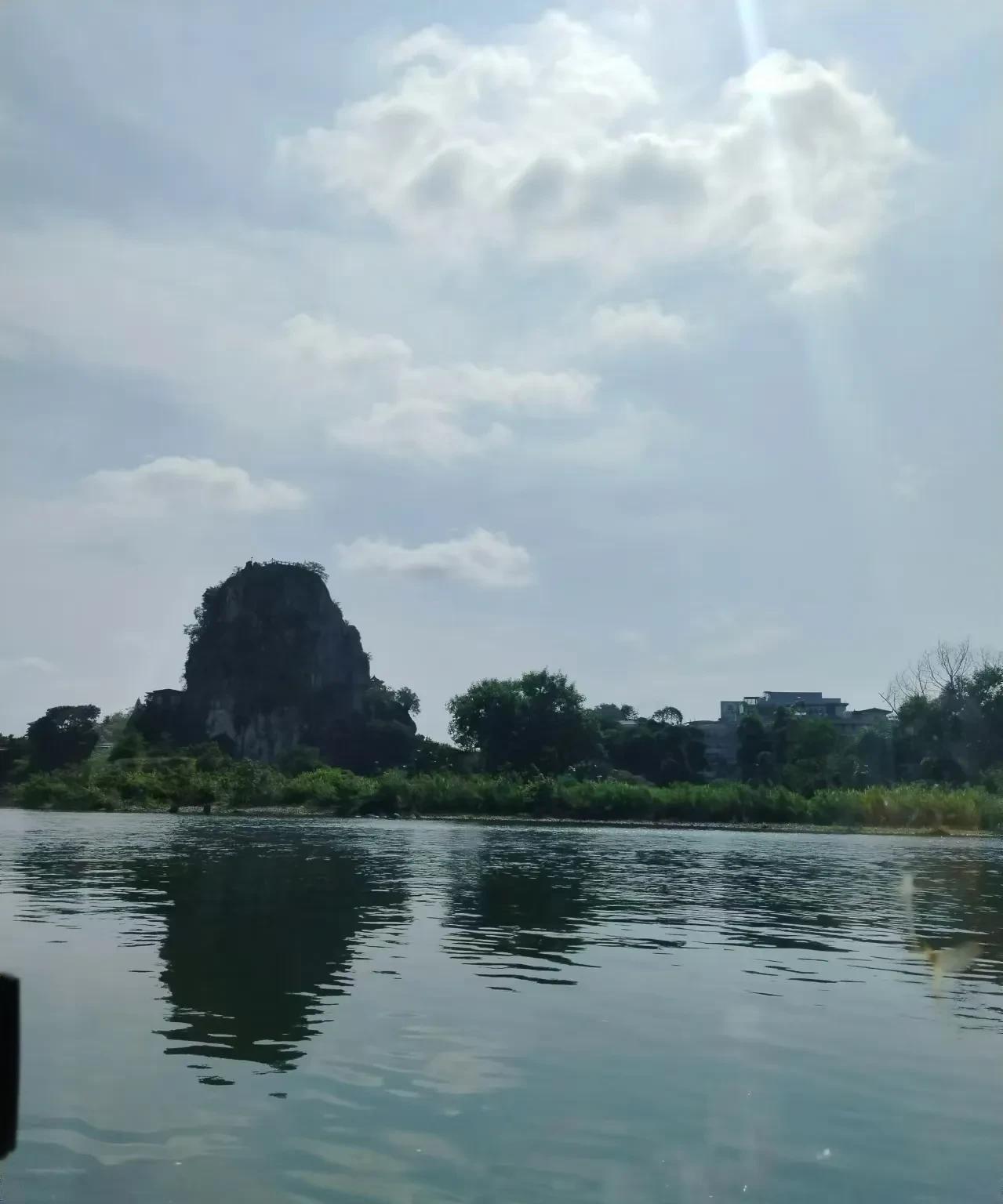“禁酒令”的影响太大了。在山东很多地方特别是一些小县城，刚开始的时候是体制内的人
