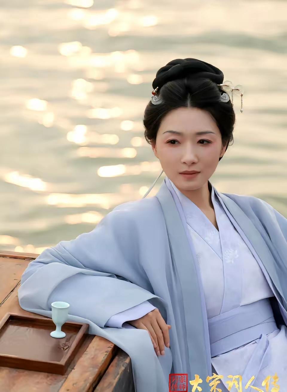 万茜要演中年李清照的消息一出，多少人惊掉了下巴——这选角，藏着太多意想不到的契合