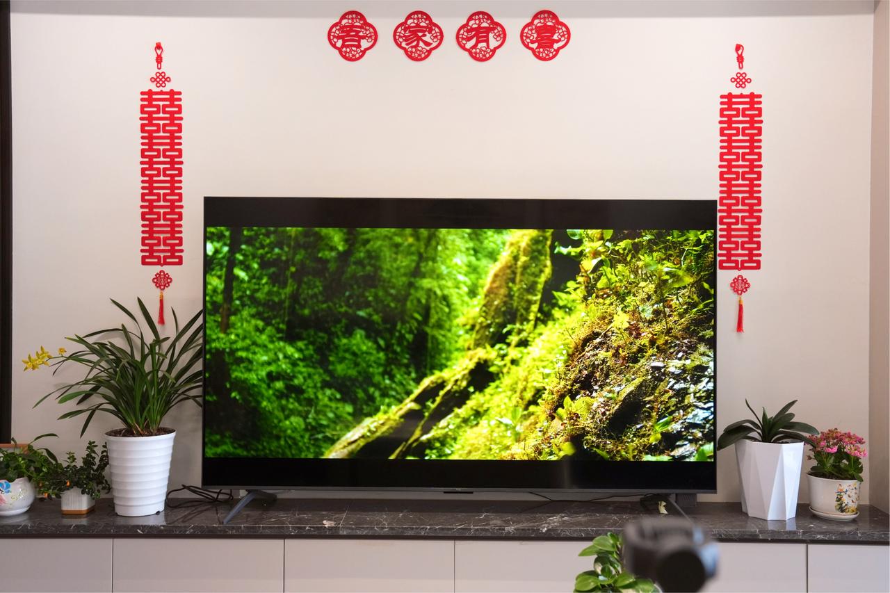 TCLP12L凭什么敢称同价位高刷画质双卷王？一台能用十年以上的电视，需要具