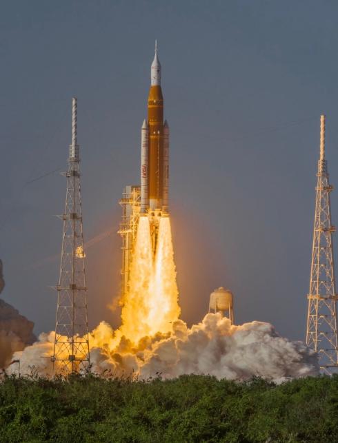 阿尔忒弥斯2号刚升空就出现问题，NASA证实猎户座飞船与中继卫星之间的通信出现