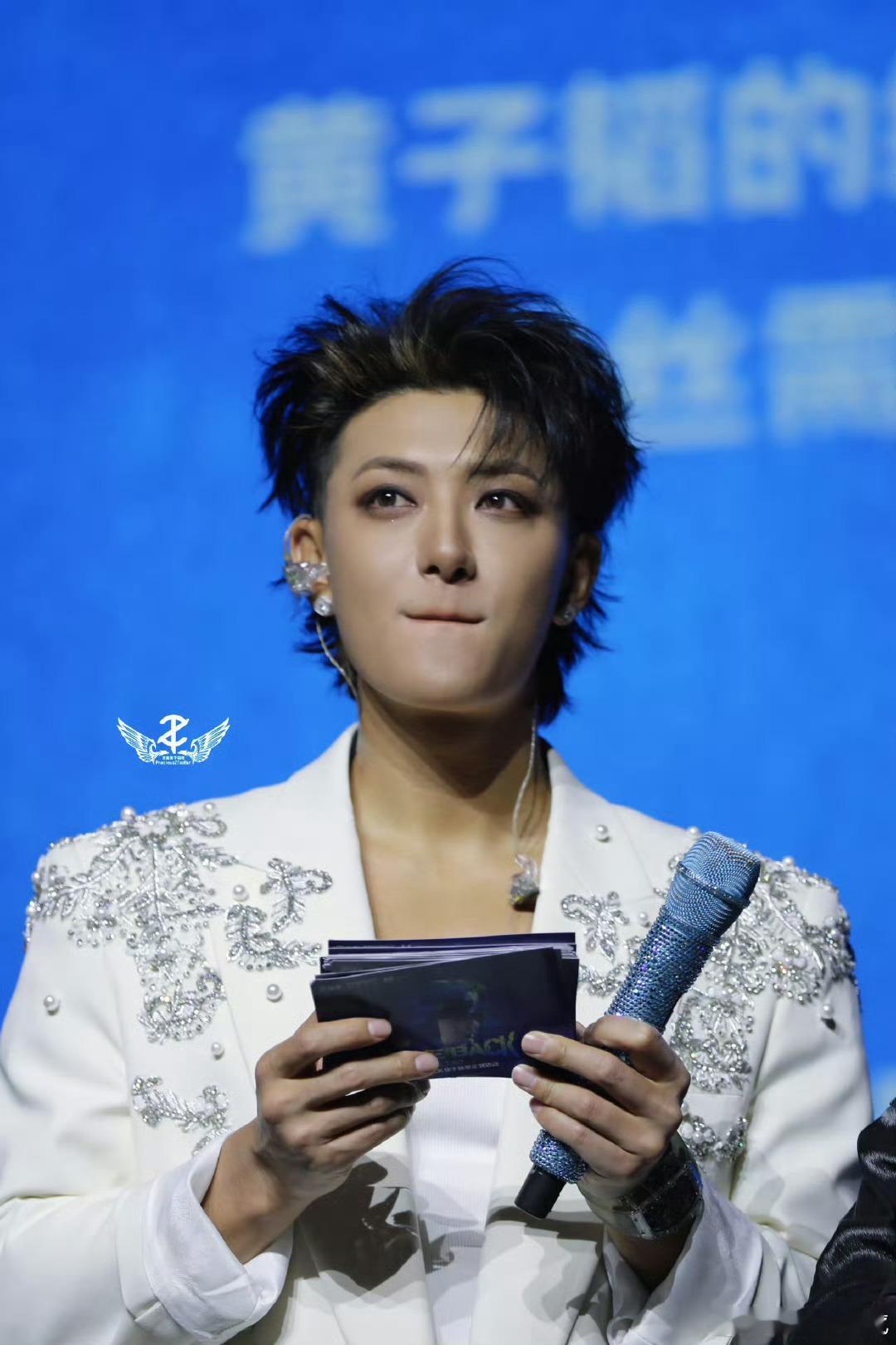 黄子韬说做卫生巾不怕别人抨击炸裂！黄子韬跨界卫生巾行业豪掷数亿，无惧外界质疑强势