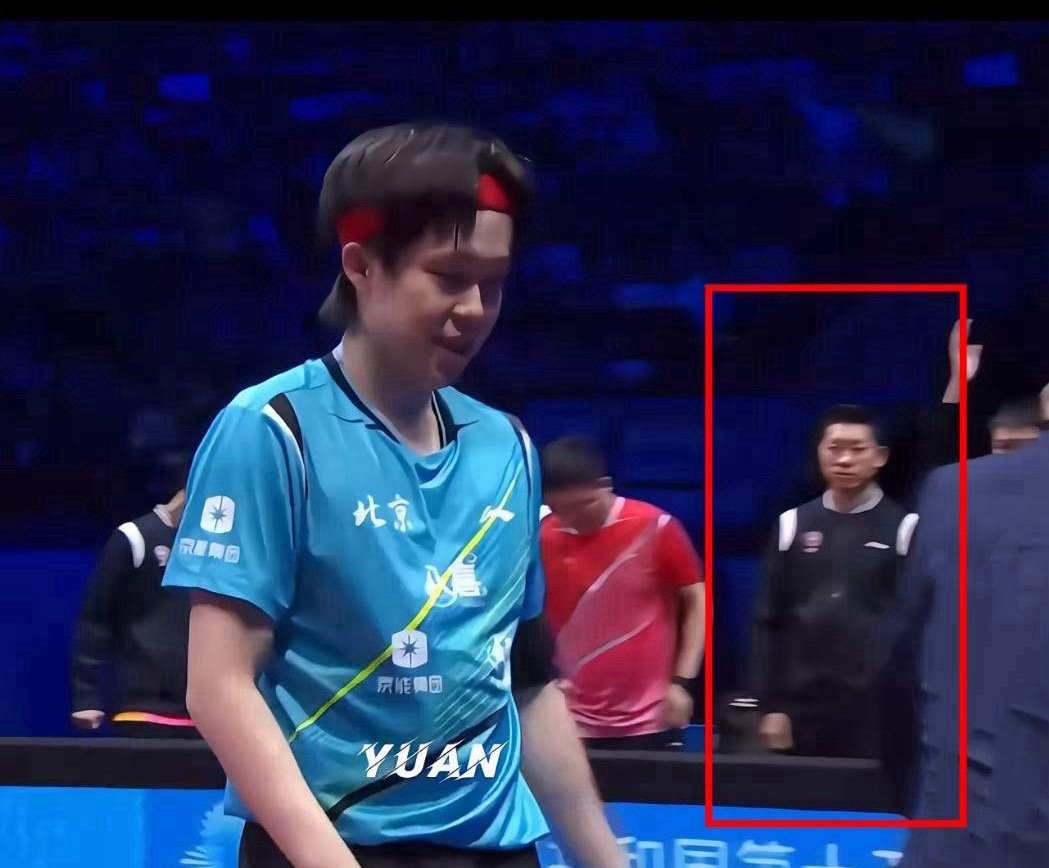 谁都没料到王楚钦自己没料到，原来上海队里，也藏着心疼楚钦的人。昕哥是懂他的——许