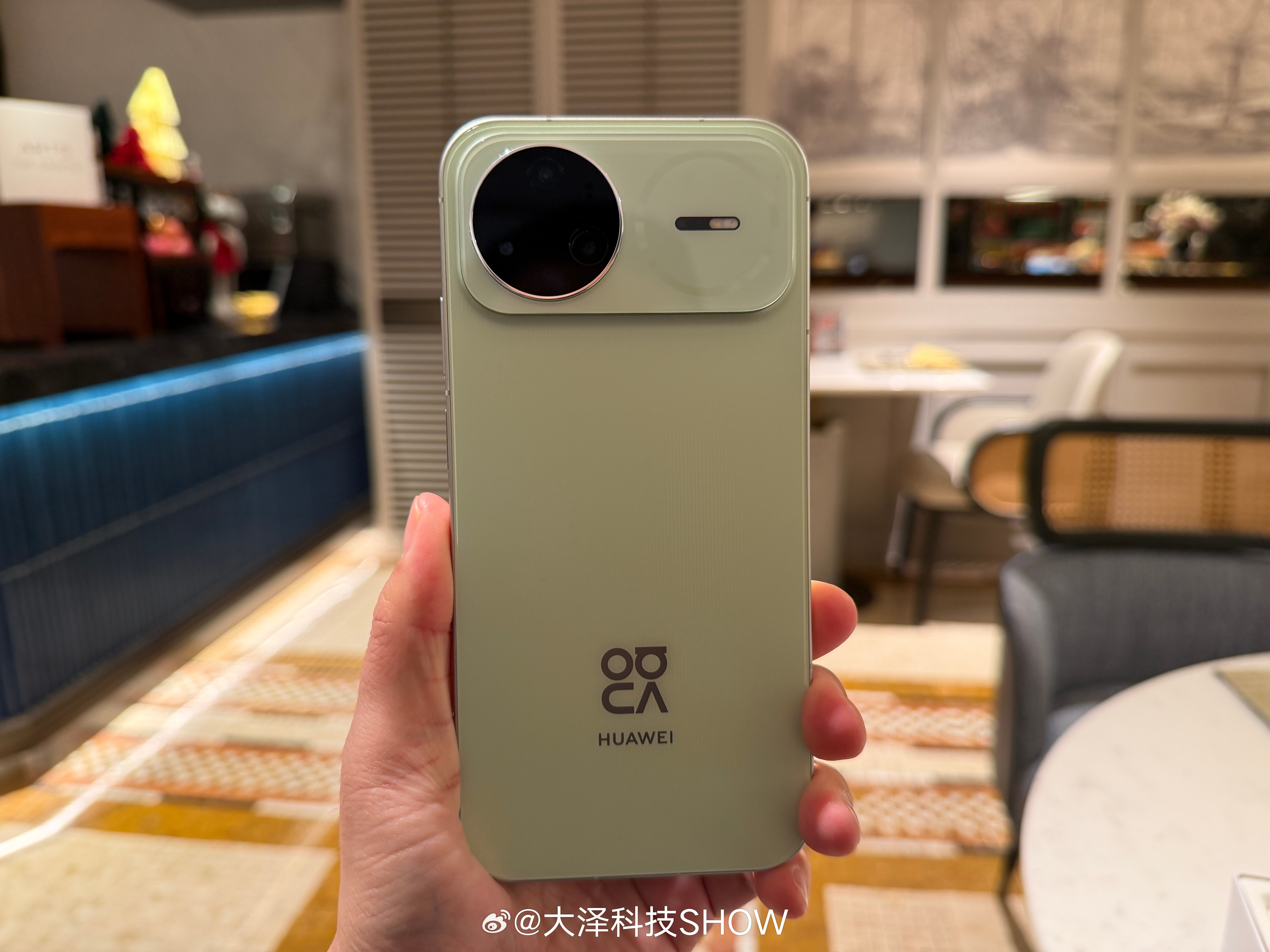 超级nova超级香Nova15Pro带感绿，上手感觉还挺清新，各位觉得如何？