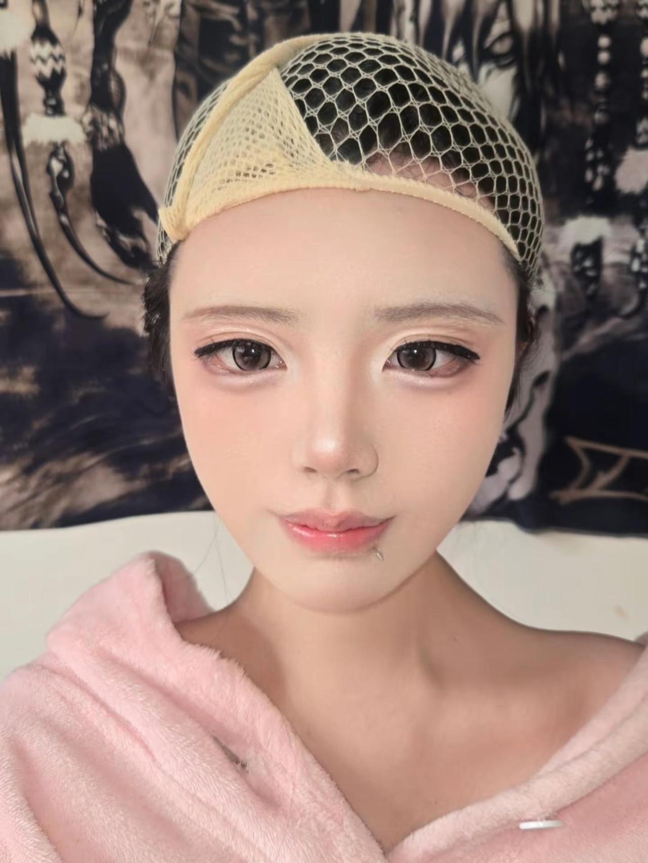 谁懂满着色美瞳的魅力卤蛋妆面记录萌