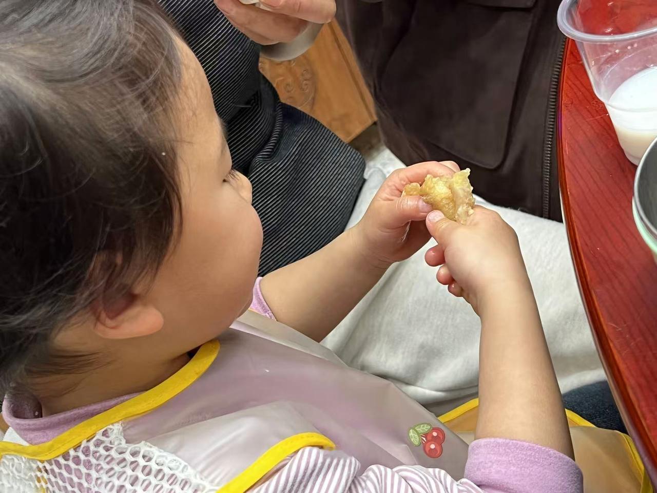 每个人身边大抵都有三种人。第一种，机关算尽，处处给你挖坑。他们心里只有自