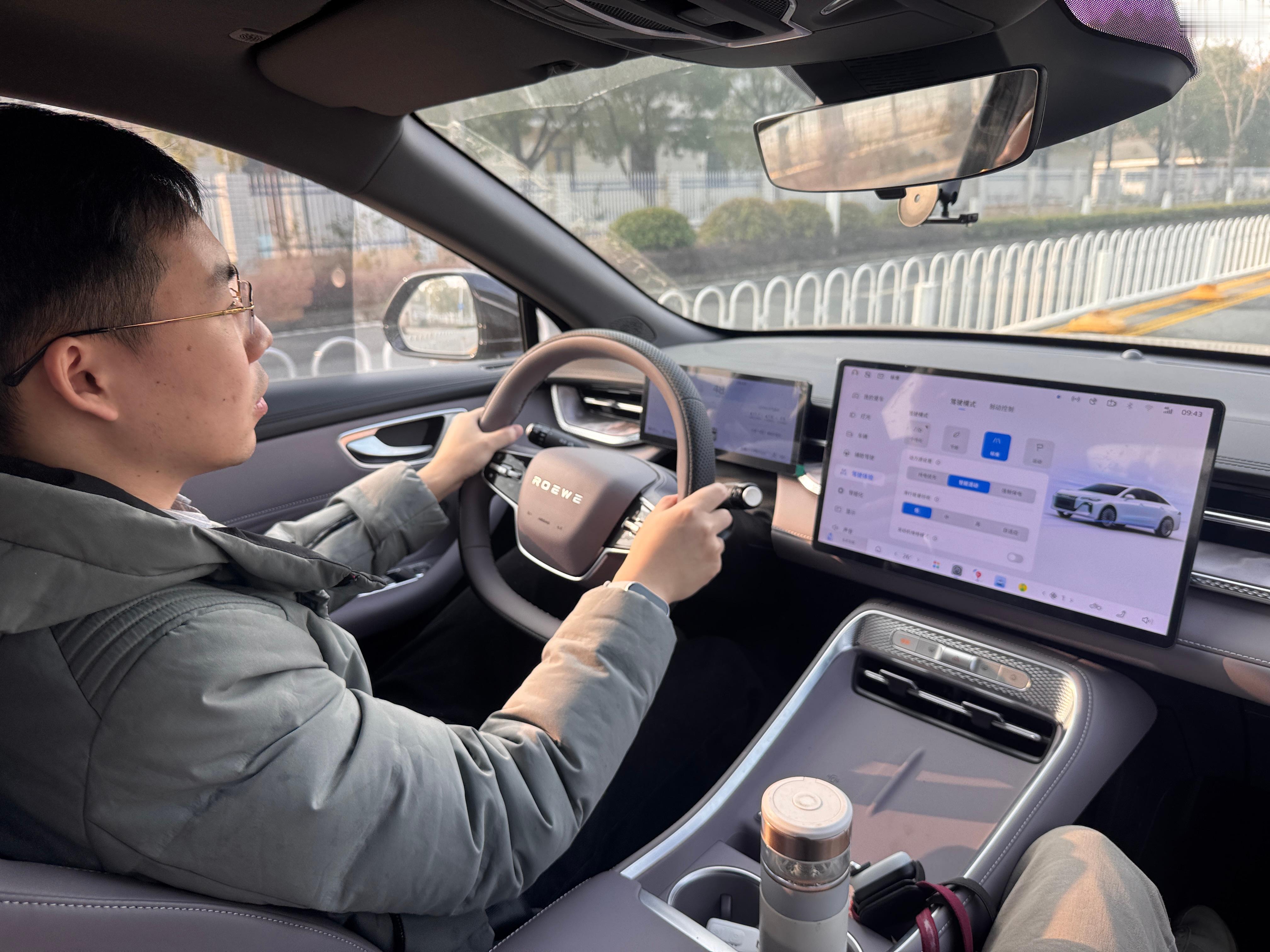 聪明人一点就透安逸