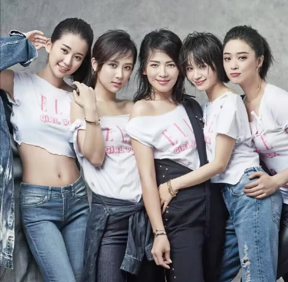 刘涛太美了，欢乐颂演员大合影。