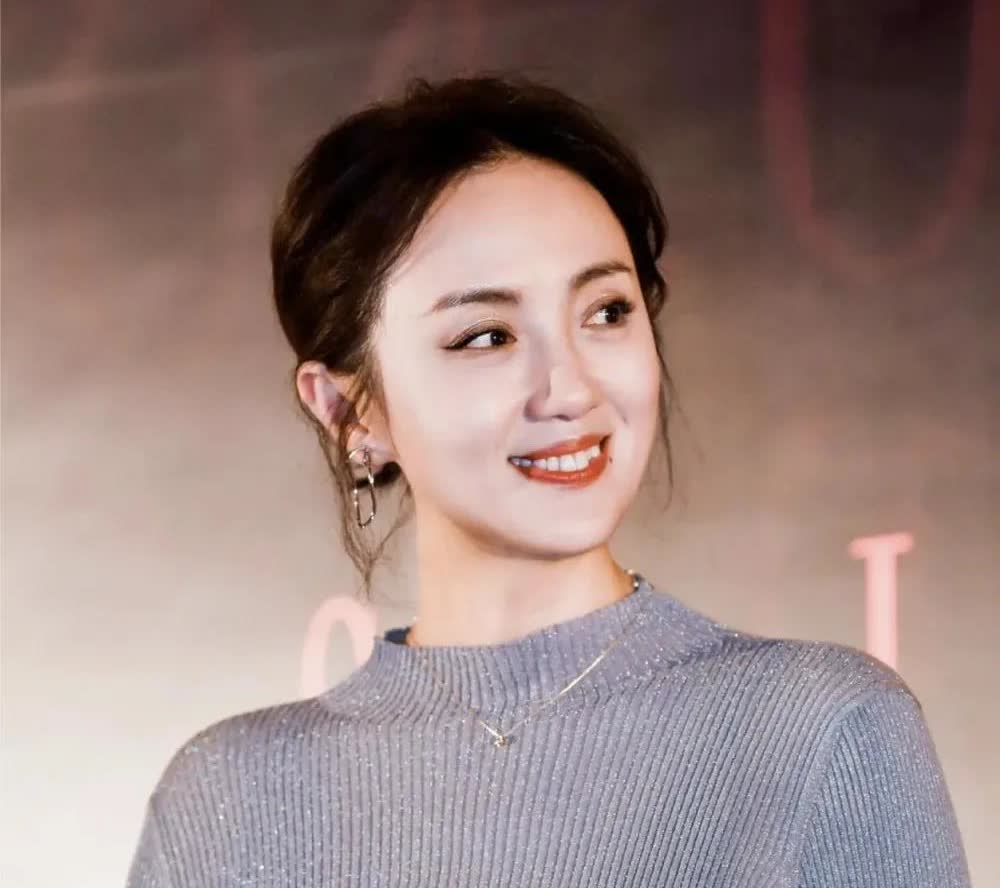 天妒红颜的十二大女星！1、第1名，朱媛媛，51岁离开2、第2名，刘丹