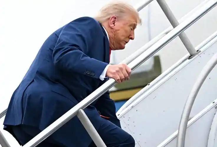 不管特朗普去世的消息是真是假，但可以肯定，他的健康状况已经出了大问题。79