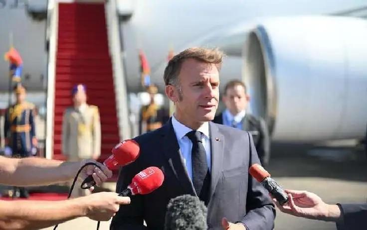 特朗普刚消停，马克龙嘚瑟上了，呼吁欧盟对中国使用经济核弹！特朗普才刚不闹了，