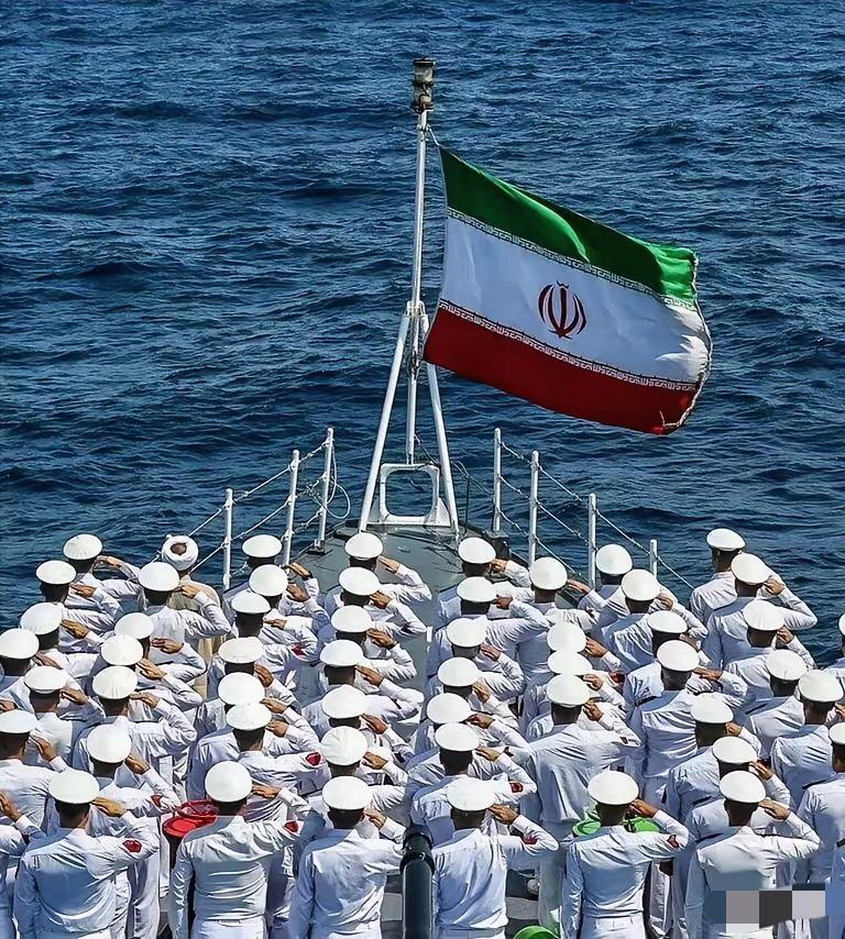 伊朗访印德纳号被美军击沉后，引发印度国内激烈争吵。民间和反对派表示：德纳号是印度