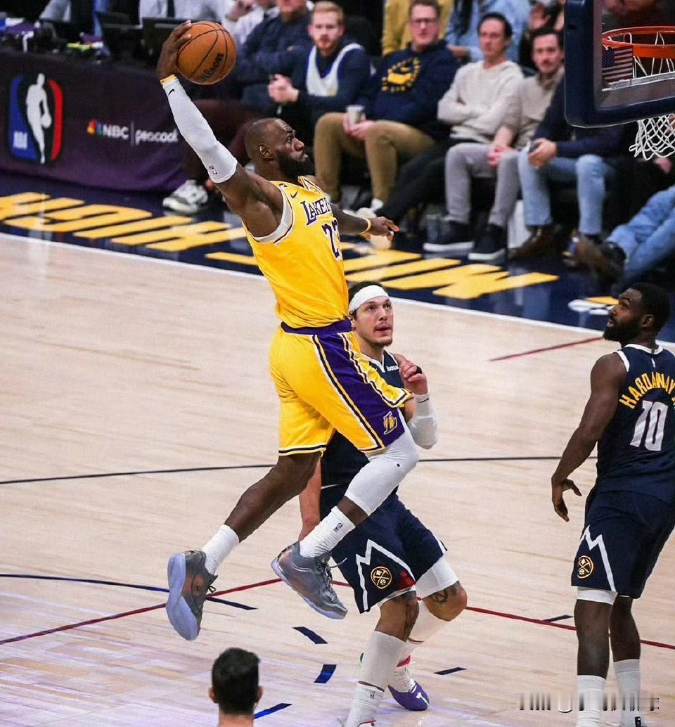 湖人115-107逆转掘金，詹姆斯用胜利回应落选全明星首发！上半场落后14分