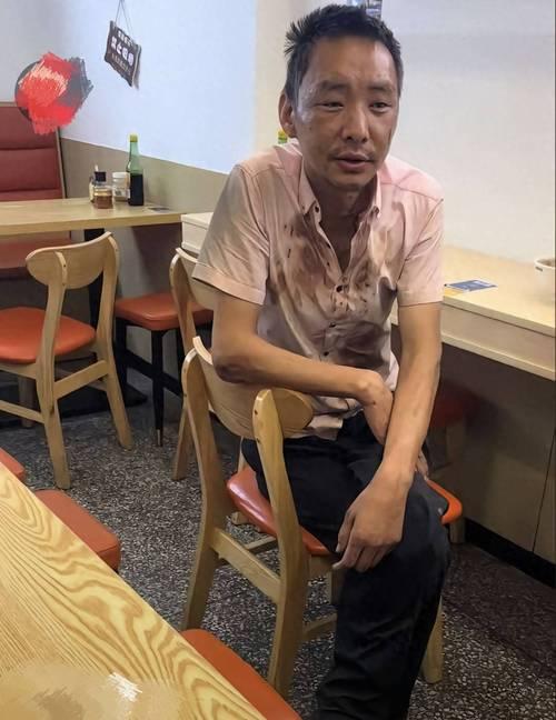 失身又丢财！洛阳55岁大妈被假董事长套路，十万血本无归，笑话还是悲剧？哎呀