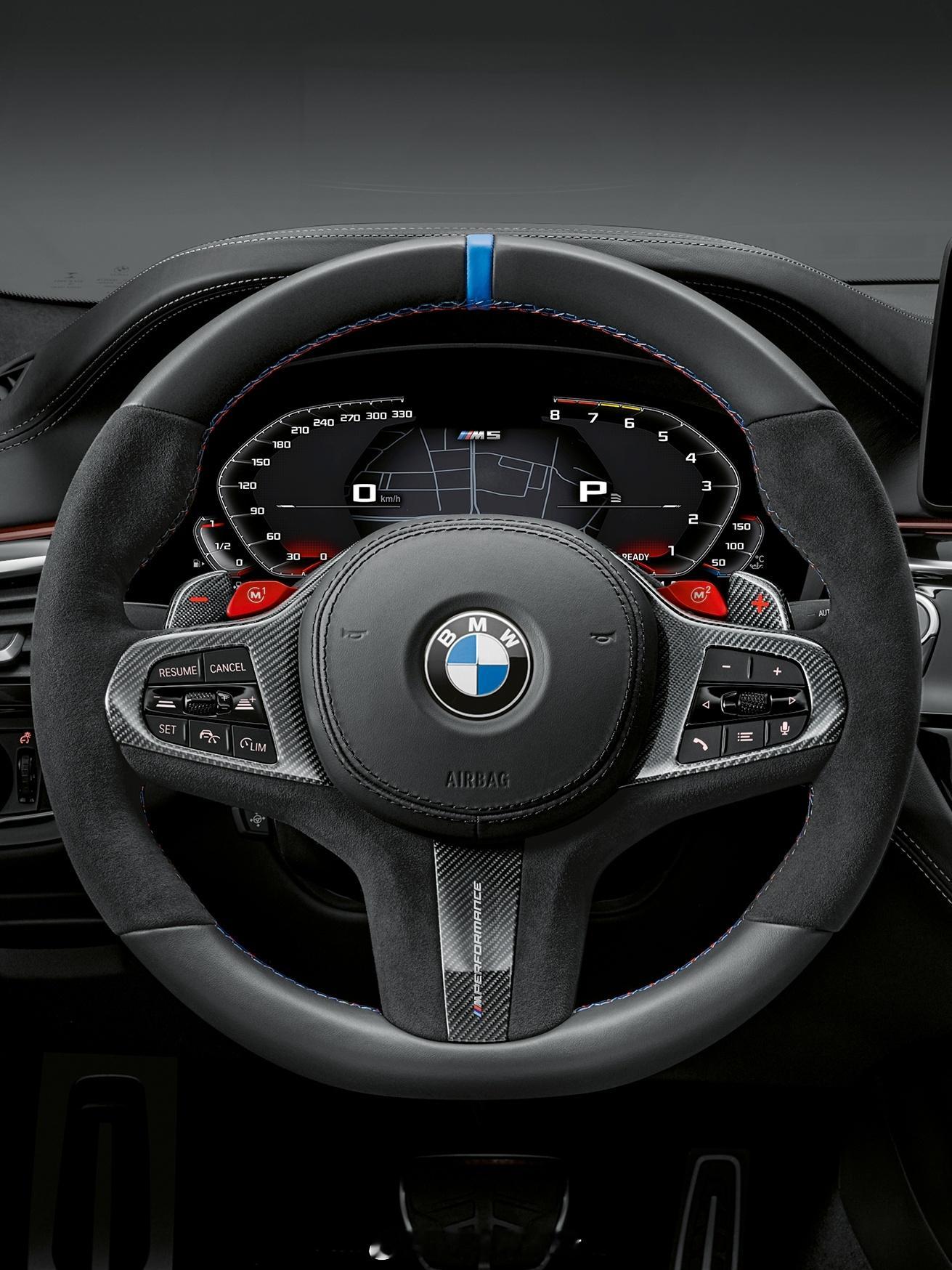 还是以前的F90显得干练