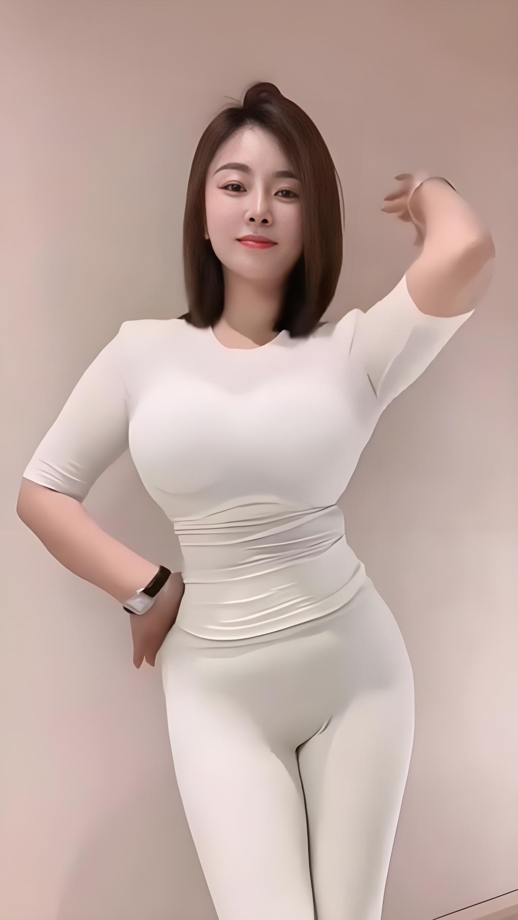 烟火日子的温柔，全靠自己赋予昼夜轮回本就是日复一日的循环，平淡本就是生活原